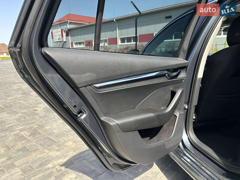 Универсал Skoda Octavia 2021 в Луцке фото 39 Универсал Skoda Octavia 2021 в Луцке