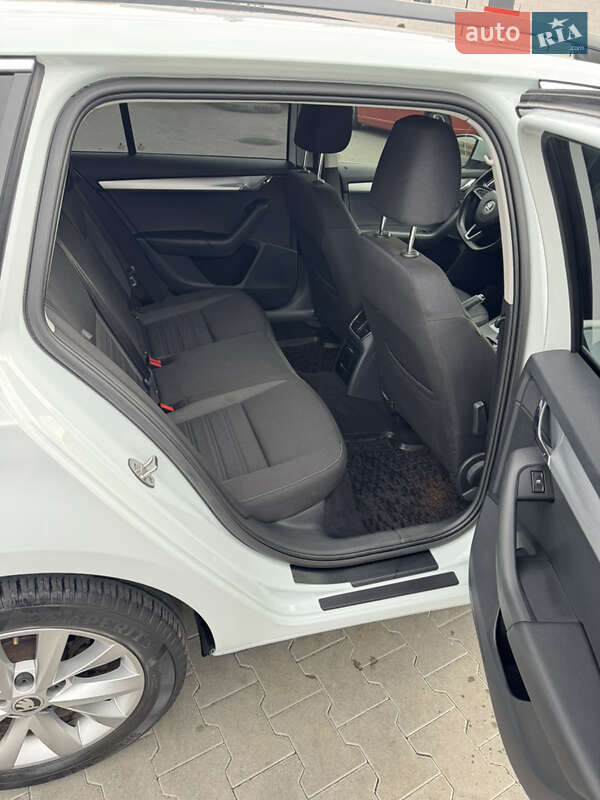 Универсал Skoda Octavia 2018 в Буче