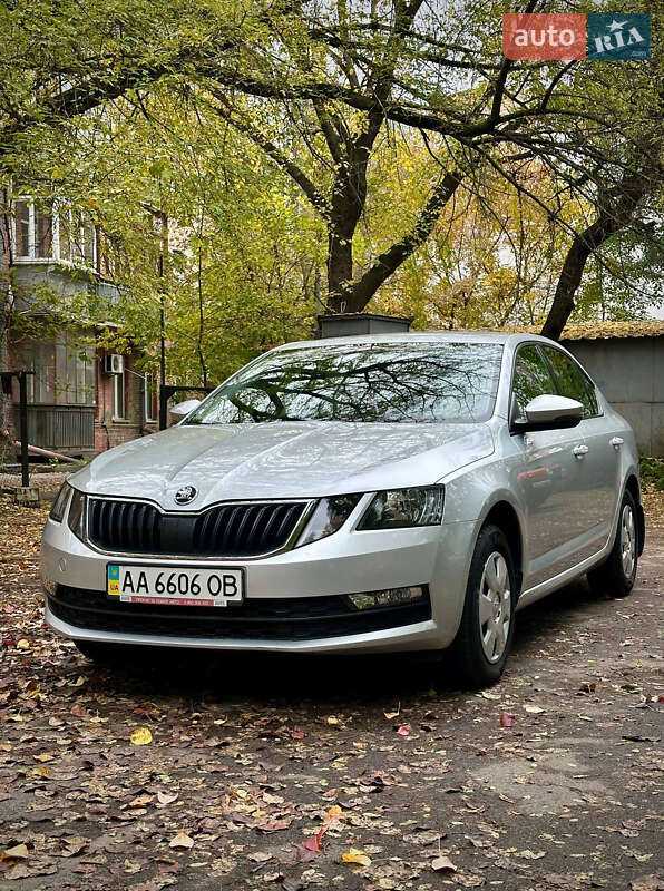 Лифтбек Skoda Octavia 2018 в Киеве