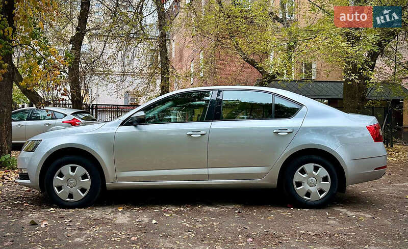 Лифтбек Skoda Octavia 2018 в Киеве