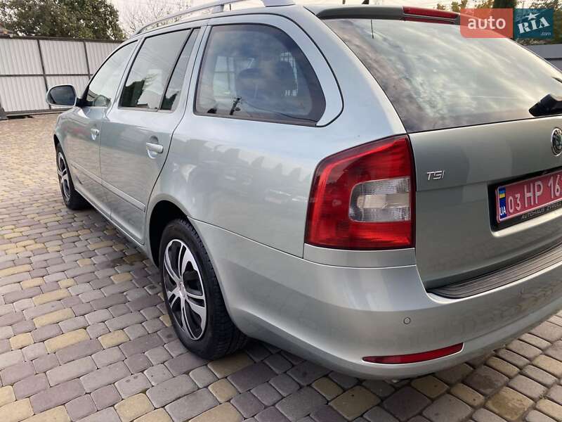 Універсал Skoda Octavia 2009 в Нововолинську