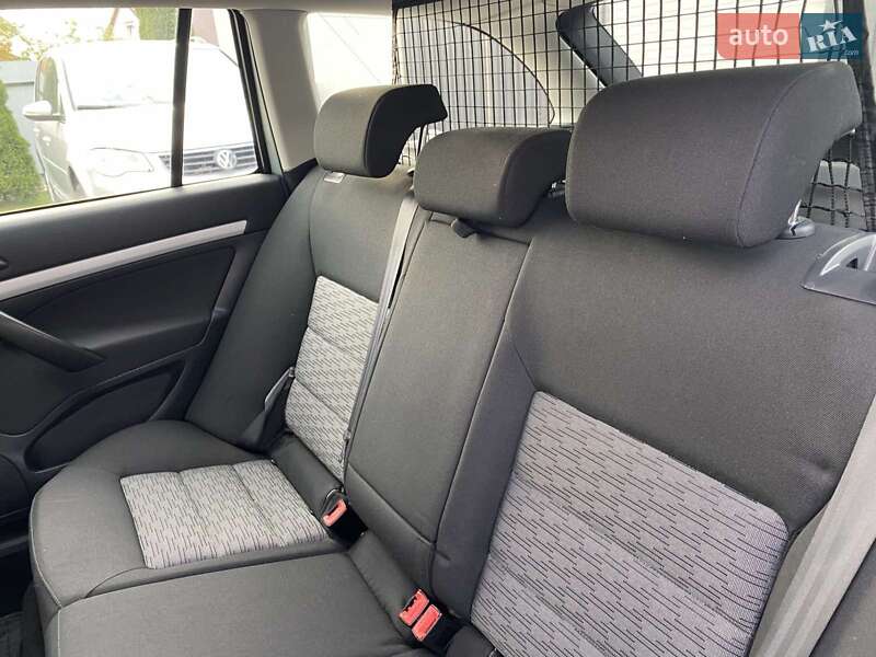 Універсал Skoda Octavia 2009 в Нововолинську