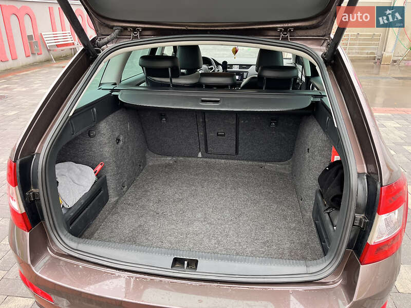 Универсал Skoda Octavia 2015 в Хусте