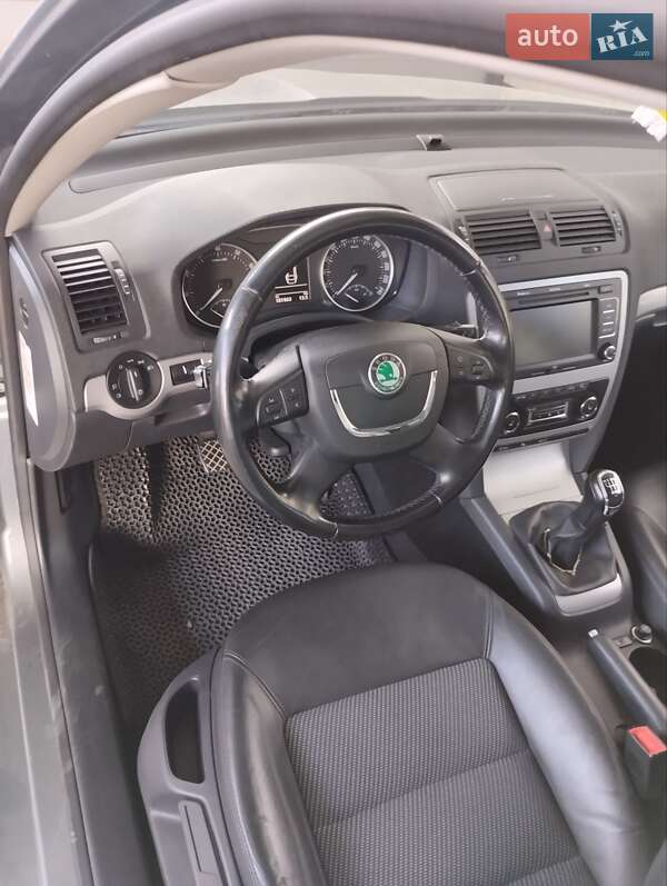 Универсал Skoda Octavia 2012 в Луцке фото 3 Универсал Skoda Octavia 2012 в Луцке