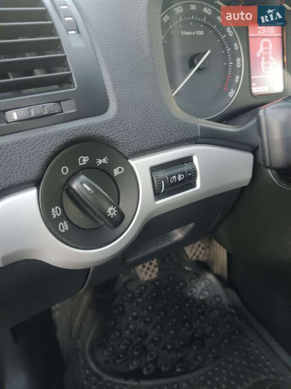 Лифтбек Skoda Octavia 2006 в Белой Церкви