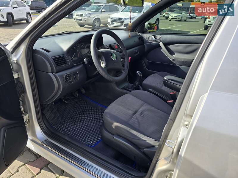 Лифтбек Skoda Octavia 2002 в Одессе фото 18 Лифтбек Skoda Octavia 2002 в Одессе