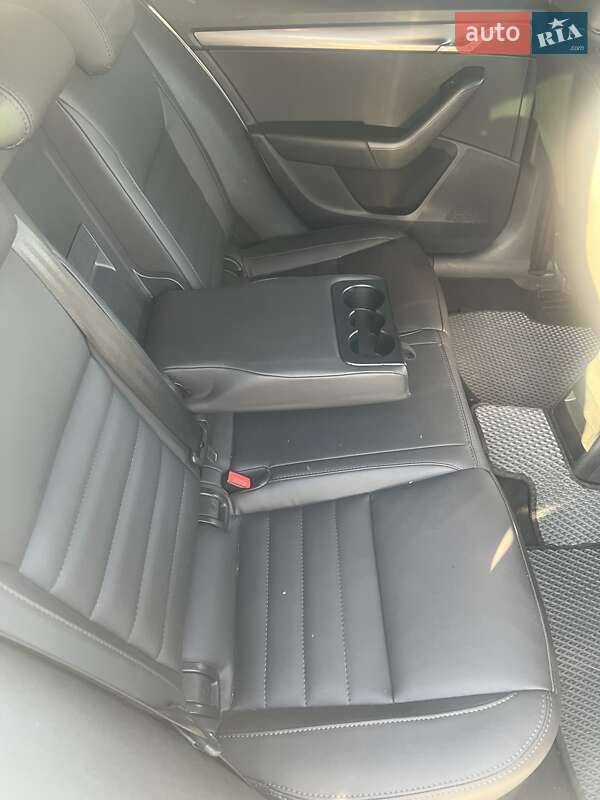 Універсал Skoda Octavia 2019 в Києві фото 14 Універсал Skoda Octavia 2019 в Києві