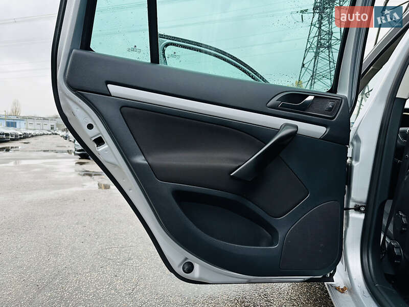 Универсал Skoda Octavia 2012 в Харькове