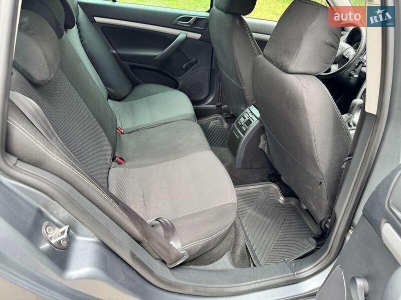 Универсал Skoda Octavia 2012 в Житомире фото 14 Универсал Skoda Octavia 2012 в Житомире