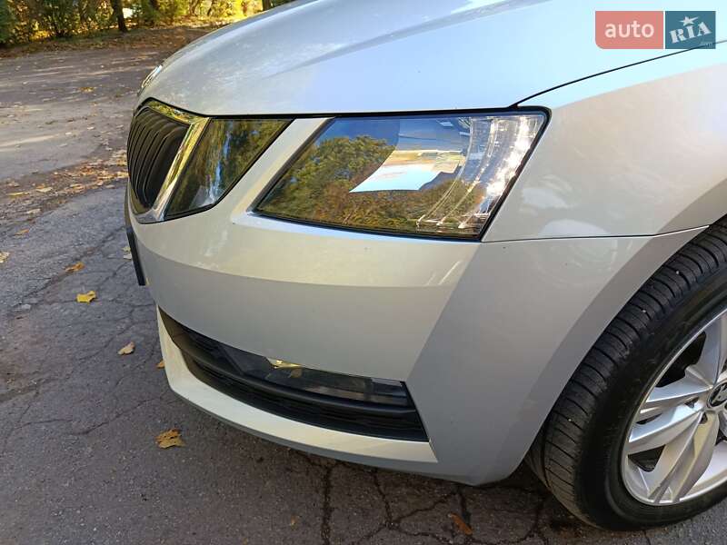 Лифтбек Skoda Octavia 2020 в Волочиске