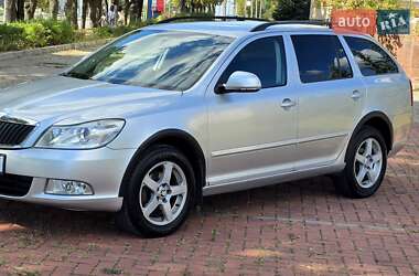 Універсал Skoda Octavia 2009 в Харкові