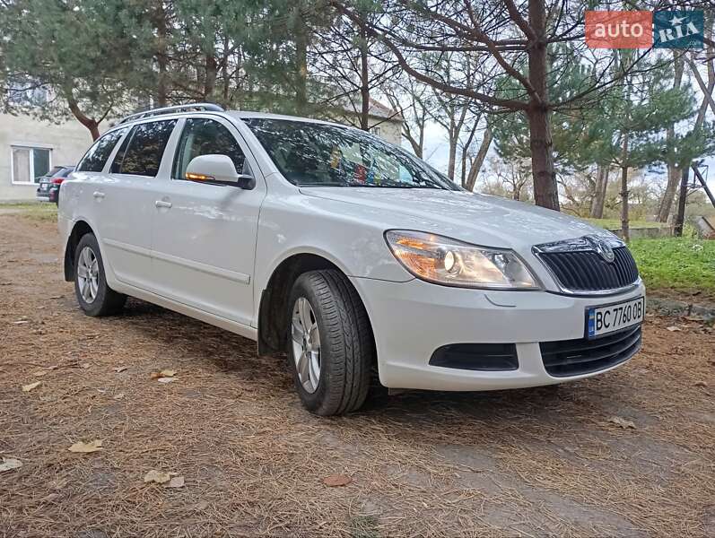 Универсал Skoda Octavia 2010 в Самборе фото 7 Универсал Skoda Octavia 2010 в Самборе