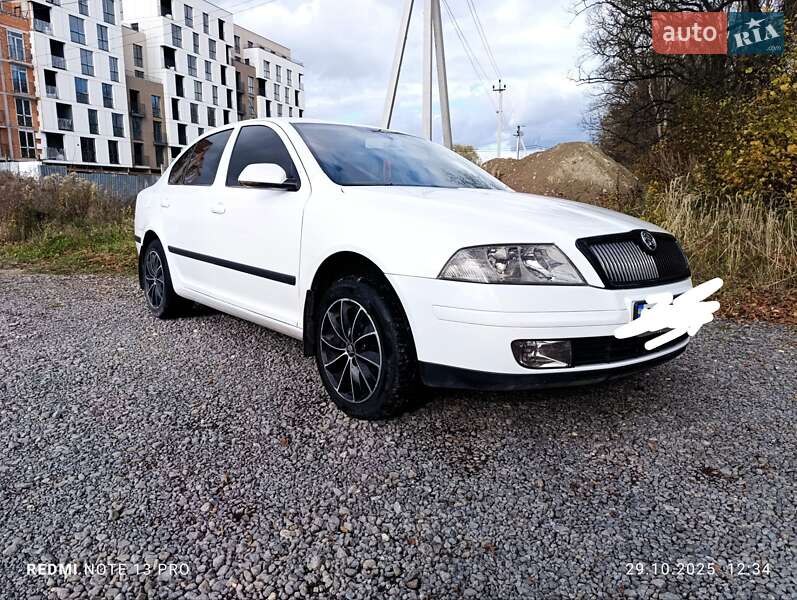 Лифтбек Skoda Octavia 2005 в Николаеве фото Лифтбек Skoda Octavia 2005 в Николаеве