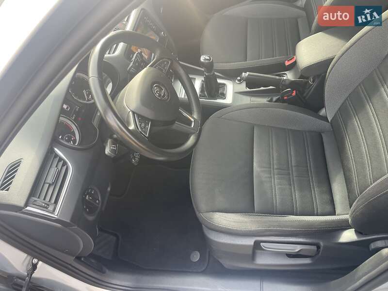 Універсал Skoda Octavia 2020 в Дніпрі