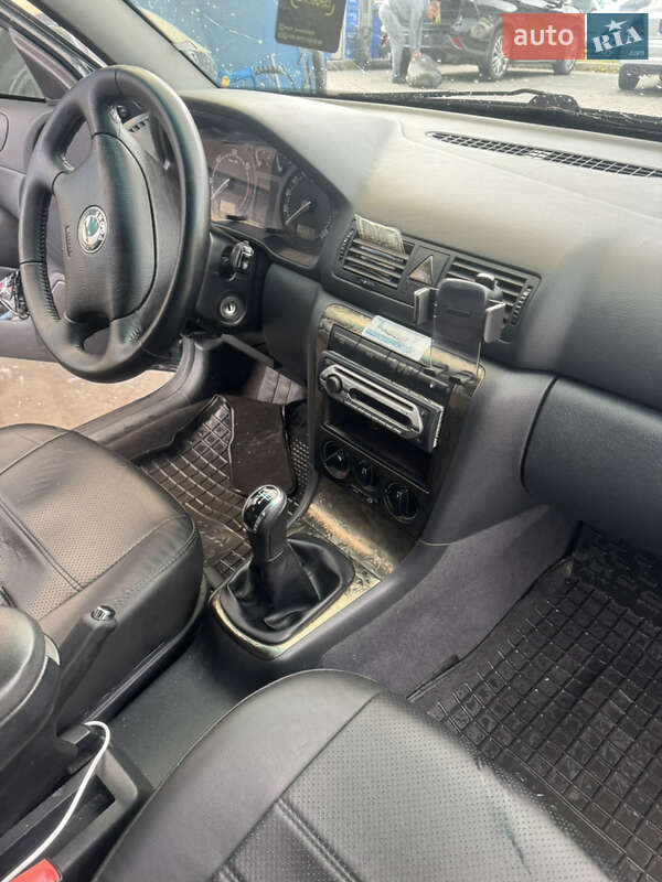 Лифтбек Skoda Octavia 2001 в Львове