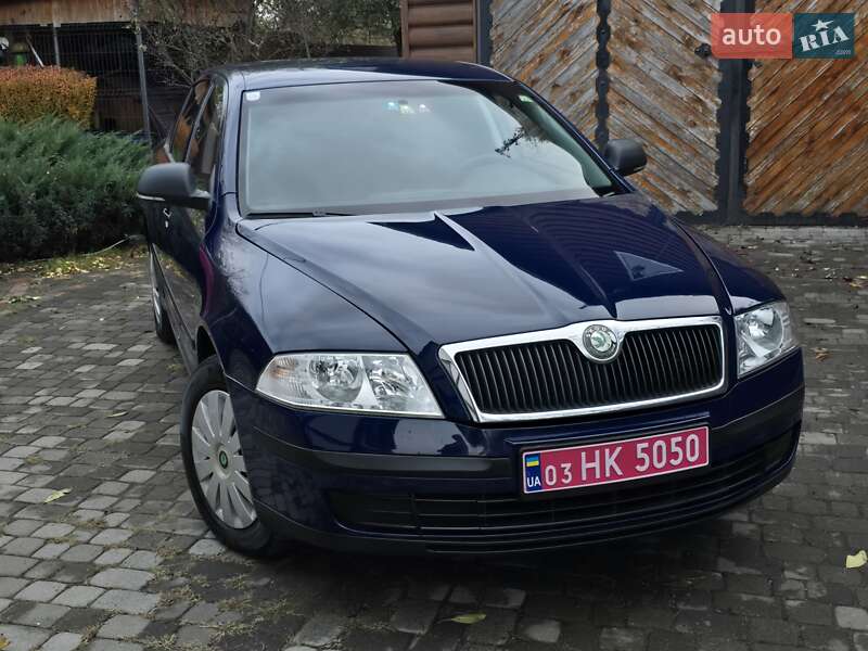 Лифтбек Skoda Octavia 2012 в Полтаве фото Лифтбек Skoda Octavia 2012 в Полтаве
