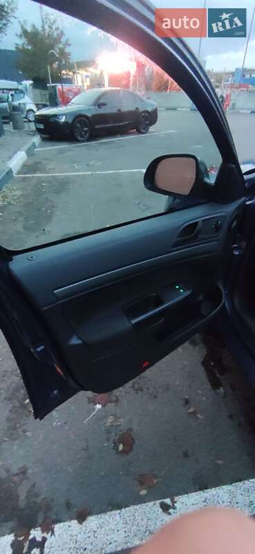 Универсал Skoda Octavia 2011 в Киеве фото 11 Универсал Skoda Octavia 2011 в Киеве