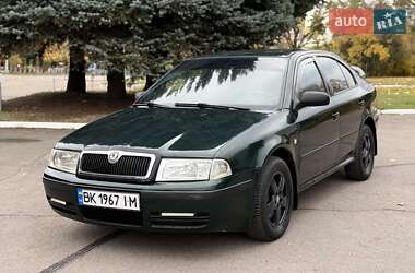 Лифтбек Skoda Octavia 2003 в Ровно Лифтбек Skoda Octavia 2003 в Ровно