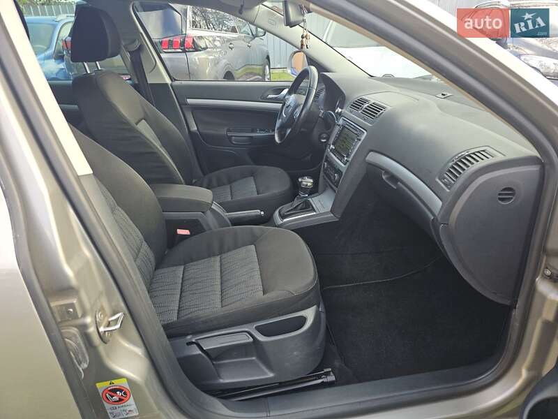 Универсал Skoda Octavia 2012 в Стрые