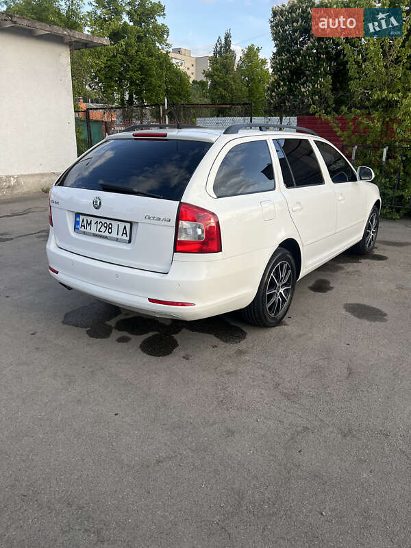 Универсал Skoda Octavia 2009 в Житомире