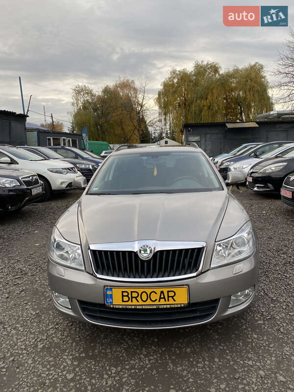 Универсал Skoda Octavia 2010 в Луцке фото 2 Универсал Skoda Octavia 2010 в Луцке