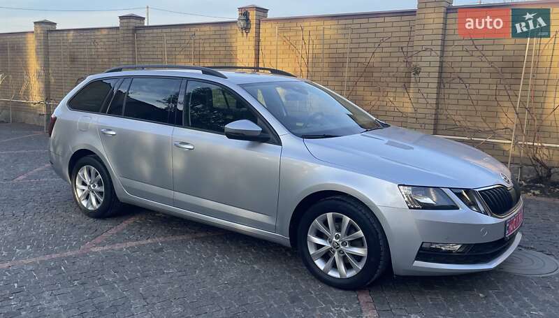 Універсал Skoda Octavia 2020 в Дніпрі
