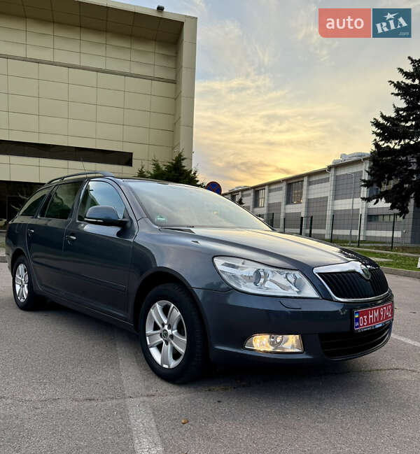 Универсал Skoda Octavia 2010 в Запорожье фото 2 Универсал Skoda Octavia 2010 в Запорожье