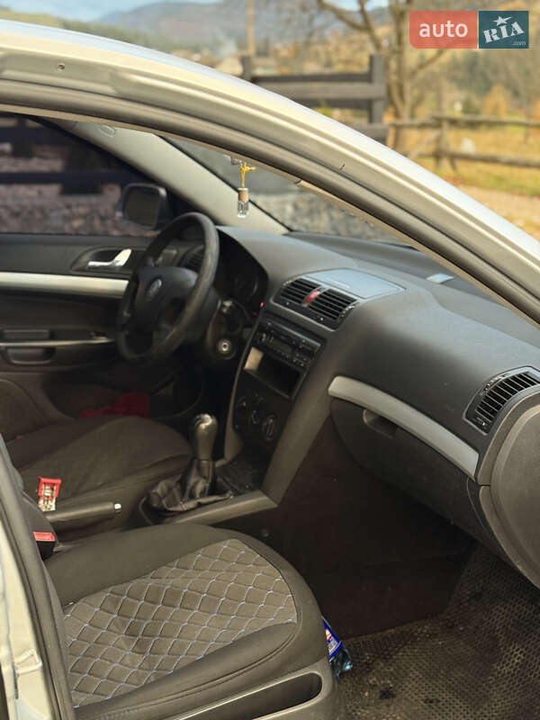 Лифтбек Skoda Octavia 2008 в Ивано-Франковске