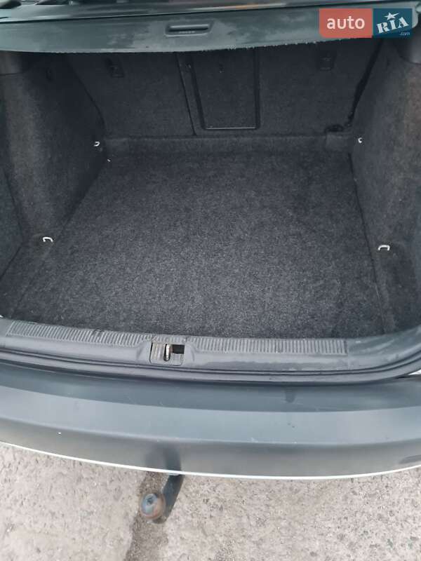 Универсал Skoda Octavia 2011 в Новом Буге