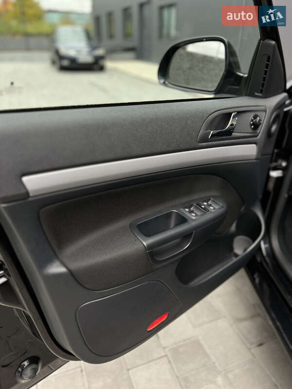 Универсал Skoda Octavia 2013 в Луцке