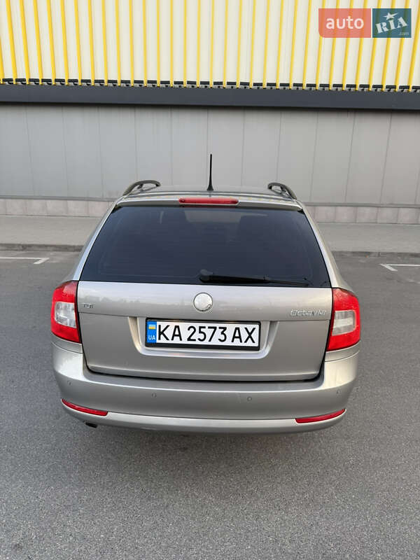 Универсал Skoda Octavia 2010 в Киеве фото 6 Универсал Skoda Octavia 2010 в Киеве