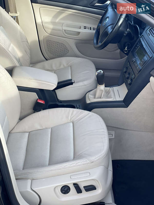 Лифтбек Skoda Octavia 2006 в Корсуне-Шевченковском