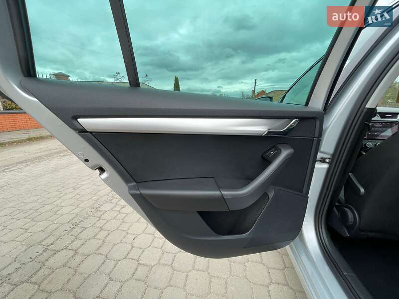 Универсал Skoda Octavia 2019 в Луцке фото 27 Универсал Skoda Octavia 2019 в Луцке