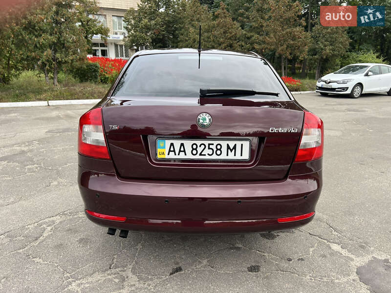 Лифтбек Skoda Octavia 2012 в Киеве