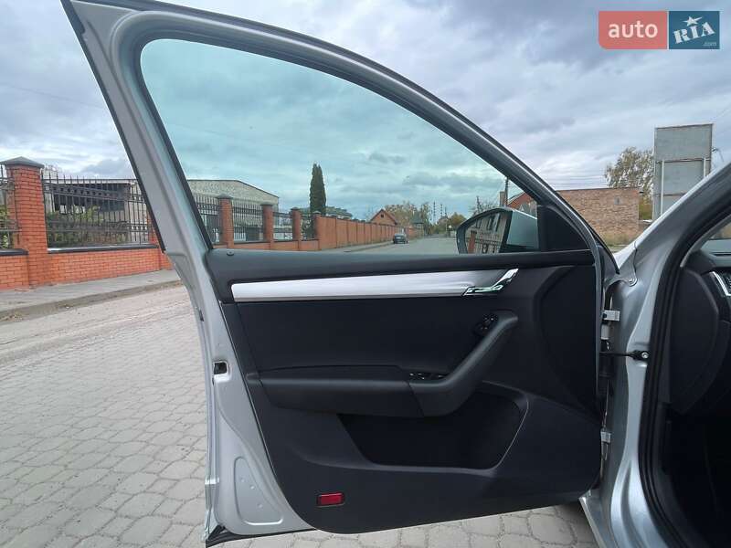 Универсал Skoda Octavia 2019 в Луцке фото 13 Универсал Skoda Octavia 2019 в Луцке