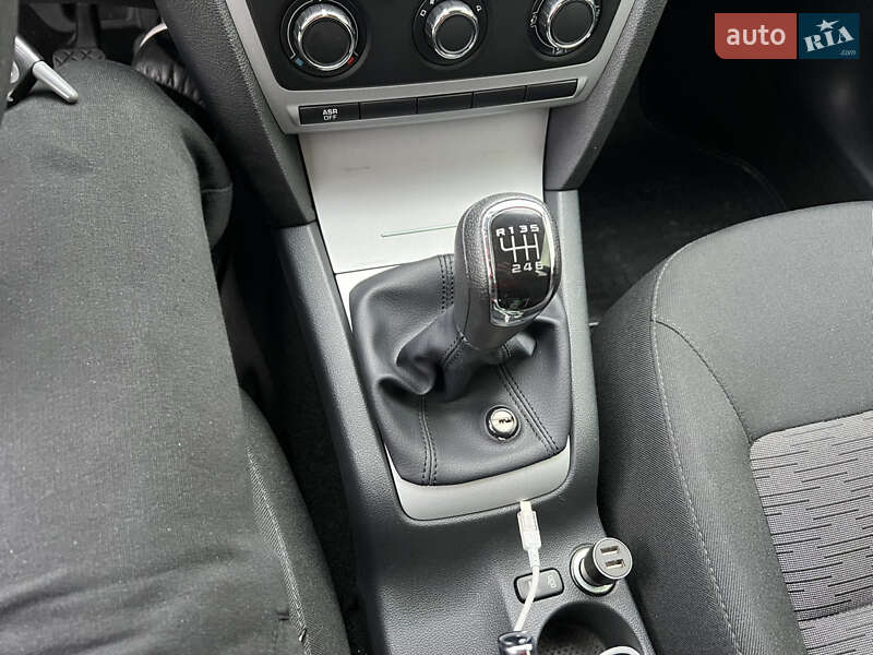 Лифтбек Skoda Octavia 2012 в Киеве