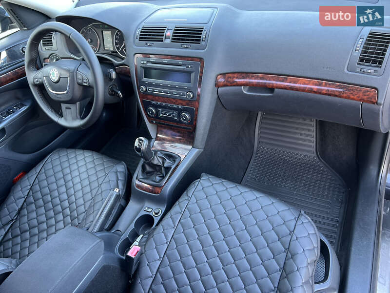 Лифтбек Skoda Octavia 2011 в Днепре