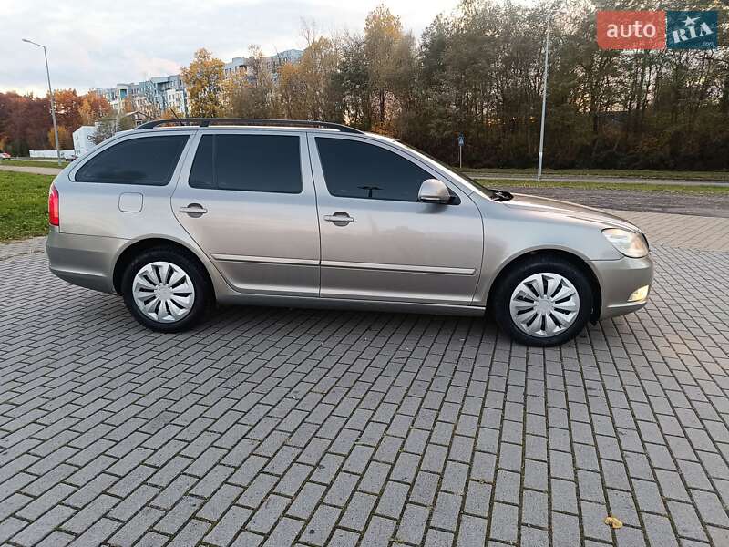 Универсал Skoda Octavia 2010 в Львове фото 8 Универсал Skoda Octavia 2010 в Львове