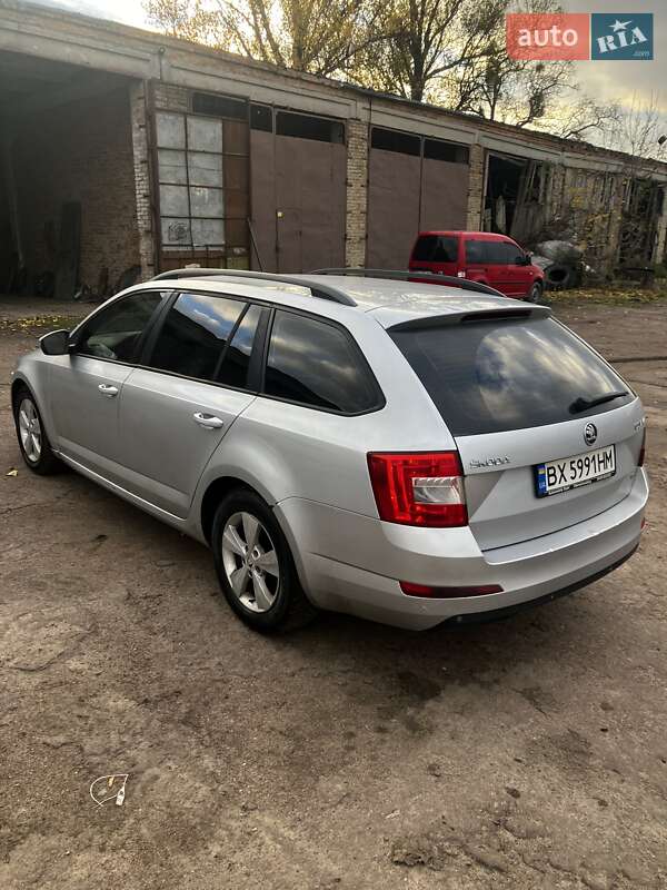 Універсал Skoda Octavia 2013 в Острозі