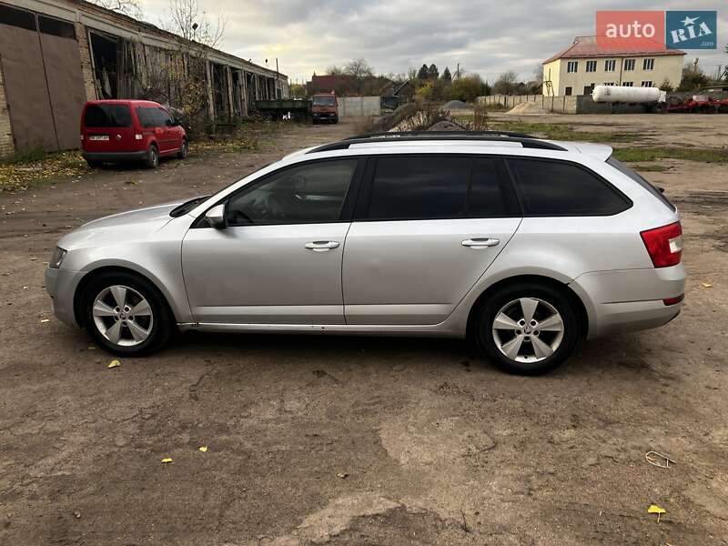 Універсал Skoda Octavia 2013 в Острозі