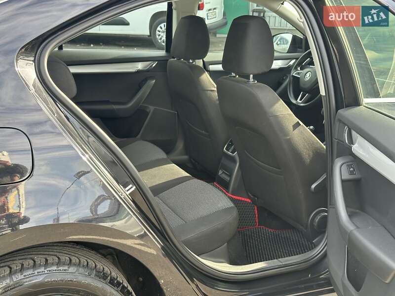 Ліфтбек Skoda Octavia 2013 в Києві фото 30 Ліфтбек Skoda Octavia 2013 в Києві