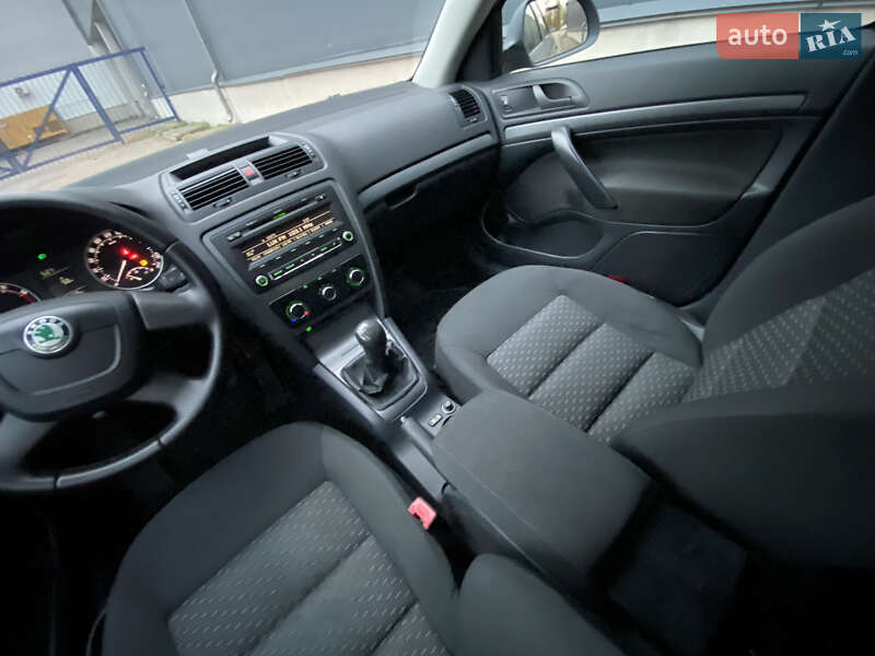 Універсал Skoda Octavia 2012 в Києві фото 43 Універсал Skoda Octavia 2012 в Києві