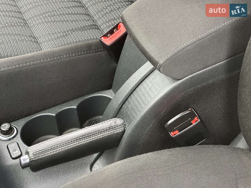 Универсал Skoda Octavia 2011 в Житомире фото 31 Универсал Skoda Octavia 2011 в Житомире