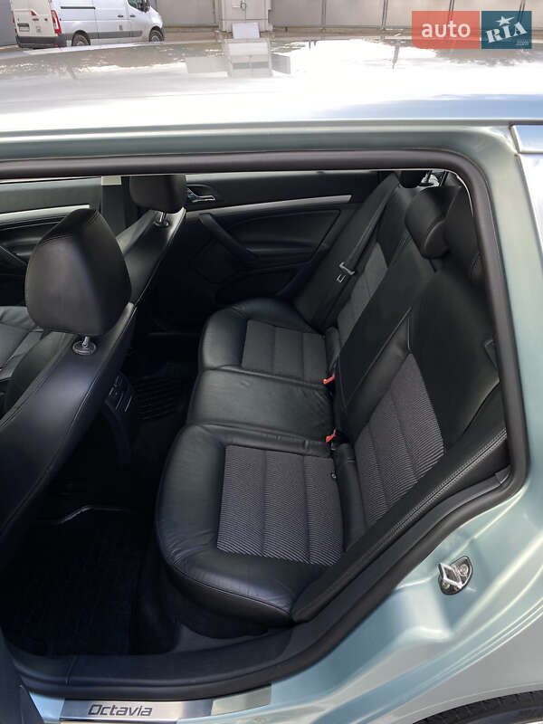 Универсал Skoda Octavia 2009 в Киеве фото 39 Универсал Skoda Octavia 2009 в Киеве