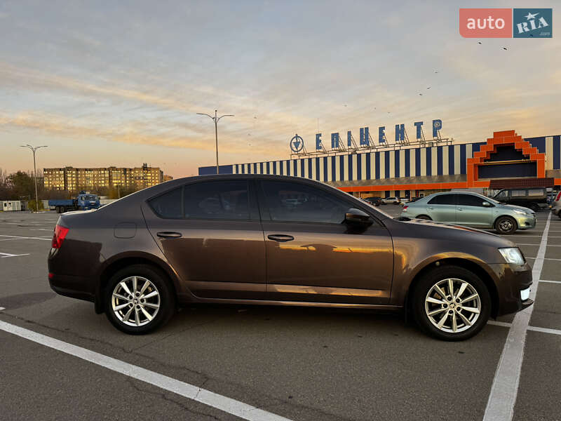 Лифтбек Skoda Octavia 2016 в Кривом Роге фото 2 Лифтбек Skoda Octavia 2016 в Кривом Роге