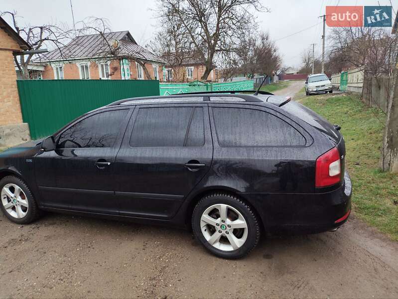Универсал Skoda Octavia 2012 в Гайсине