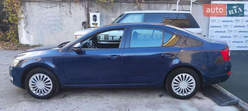 Лифтбек Skoda Octavia 2016 в Киеве
