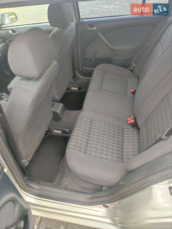 Универсал Skoda Octavia 2006 в Каменец-Подольском