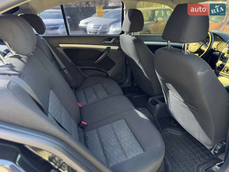 Лифтбек Skoda Octavia 2010 в Бердичеве