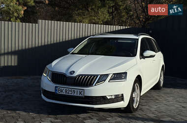 Универсал Skoda Octavia 2017 в Ровно
